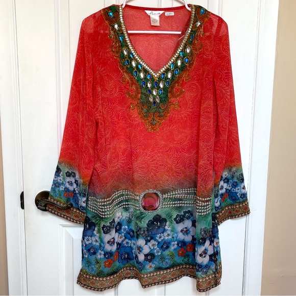 Lucky & Coco Women’s Lightweight Beaded Tunic Top - Picture 1 of 6